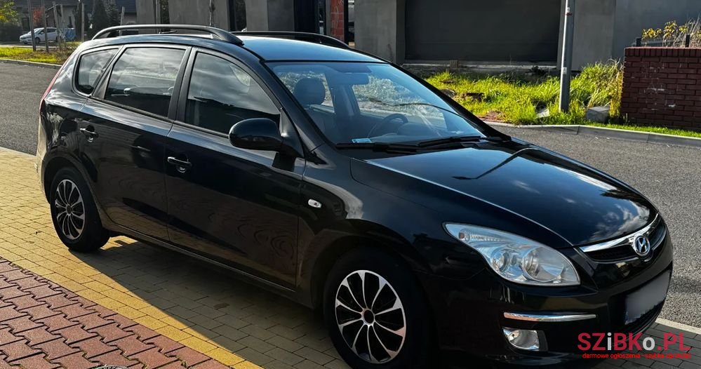 2010' Hyundai i30 1.6 Crdi Comfort photo #1