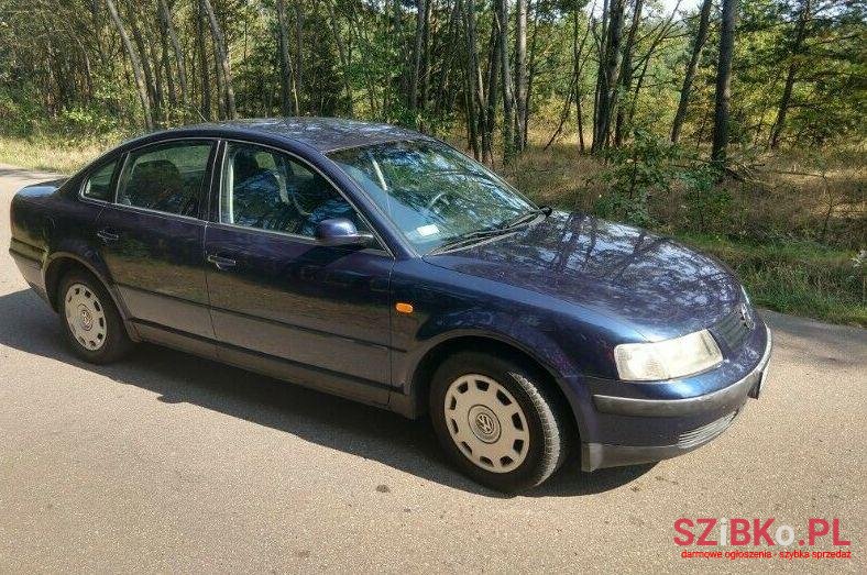 1997' Volkswagen Passat photo #1
