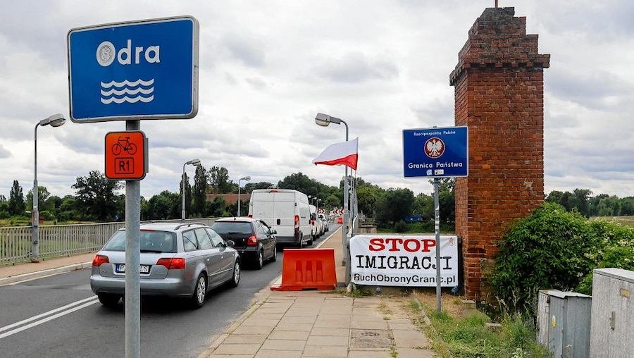 Przejścia graniczne znów pod kontrolą. Czasowe zmiany w organizacji ruchu. Oto co trzeba wiedzieć