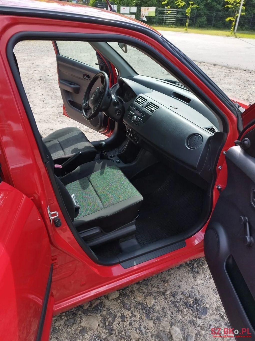 2007' Suzuki Swift photo #3