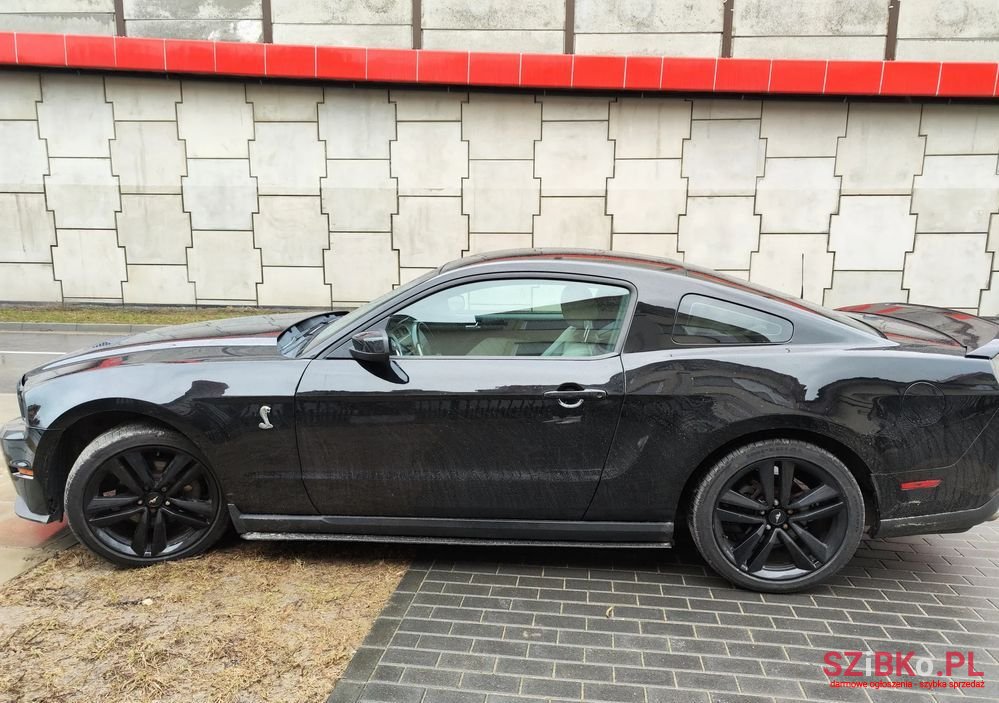 2011' Ford Mustang 3.7 V6 photo #4