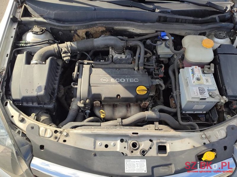2008' Opel Astra photo #6