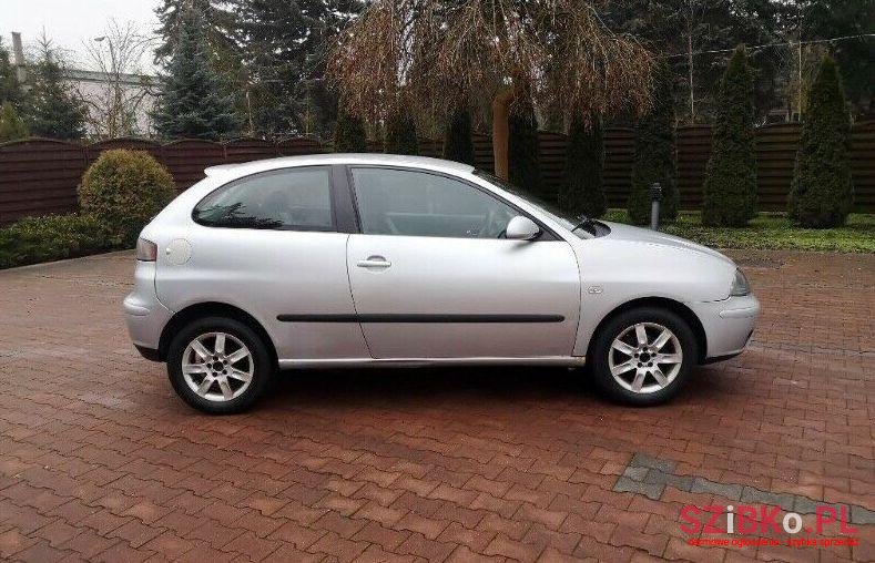 2006' SEAT Ibiza photo #1