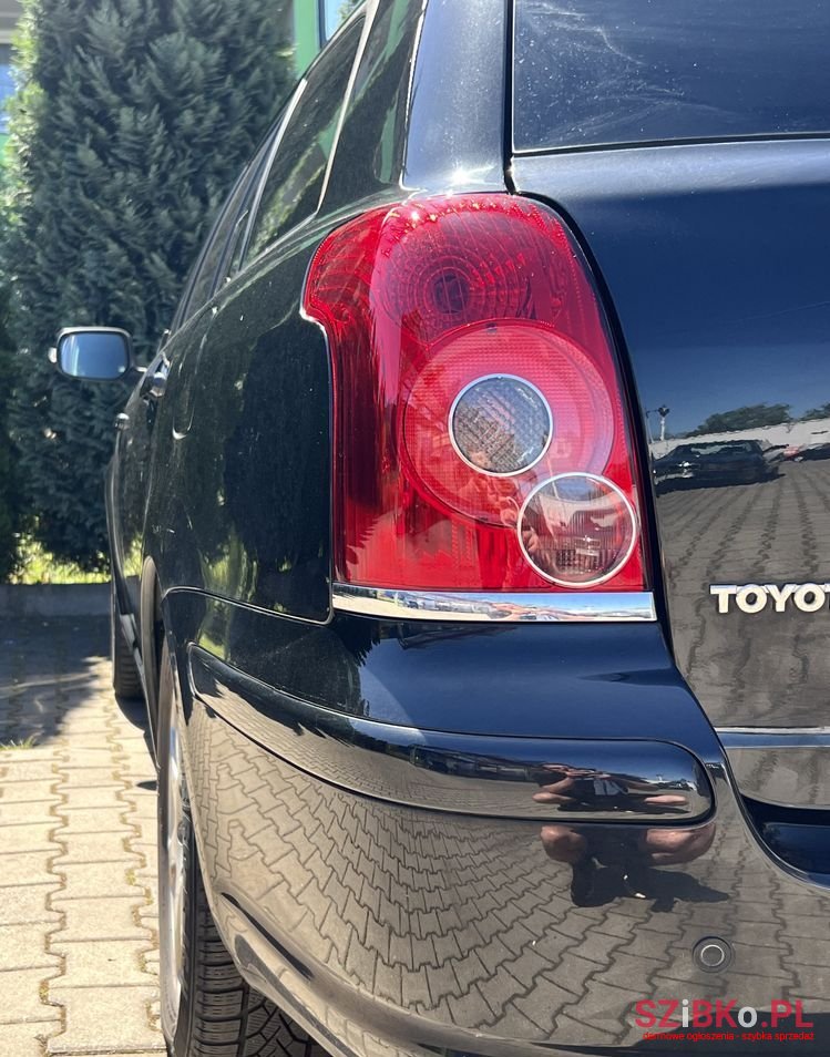 2007' Toyota Avensis 2.0 D-4D Platinium photo #6