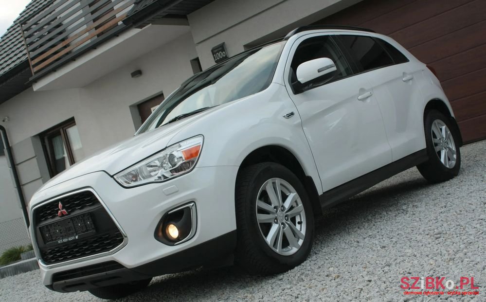 2013' Mitsubishi ASX photo #3