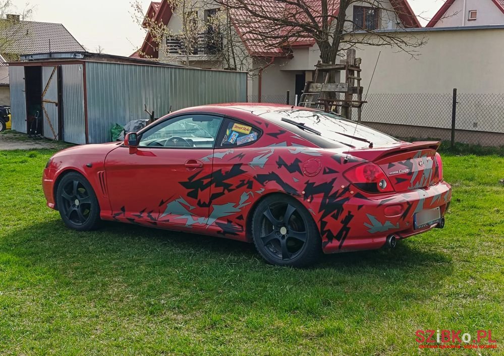 2002' Hyundai Coupe 2.0 Gl photo #3