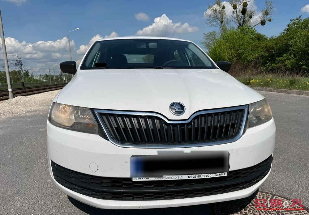2013' Skoda Rapid 1.6 Tdi Dpf Active photo #2