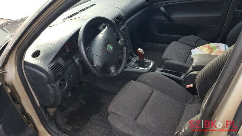 2004' Skoda Superb photo #2