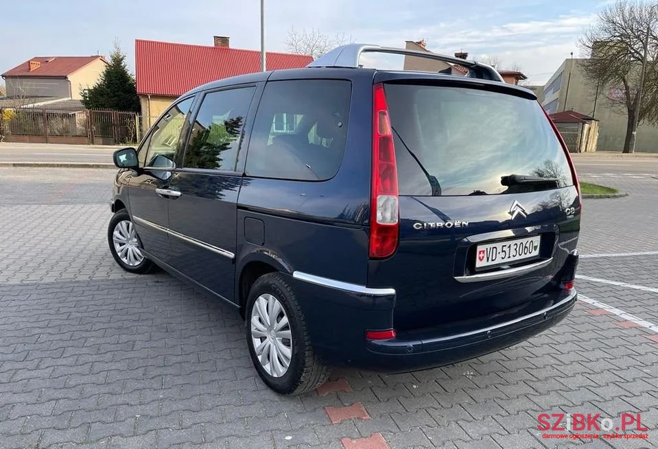 2011' Citroen C8 photo #5