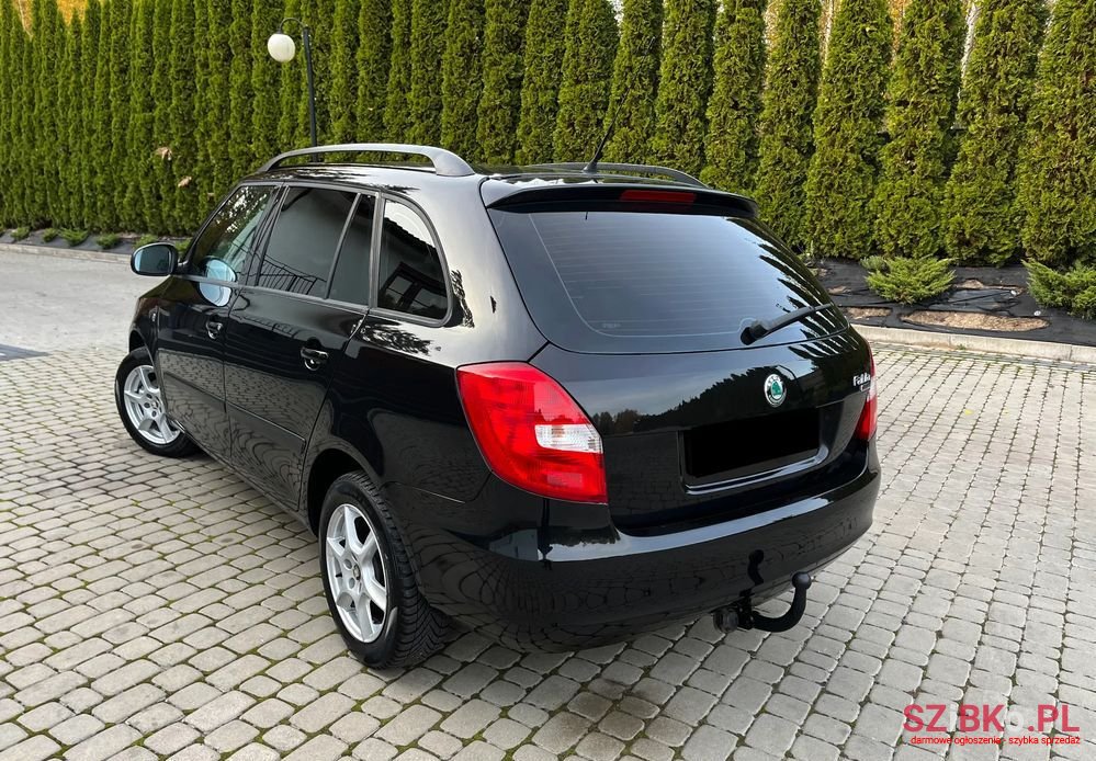2010' Skoda Fabia 1.4 16V Sport photo #3