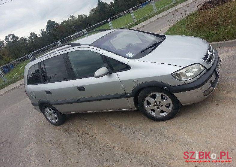 2000' Opel Zafira photo #1