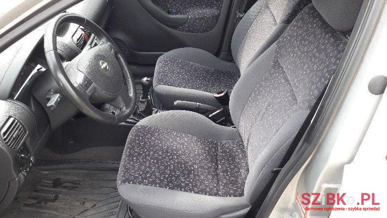 2003' Opel Corsa photo #2