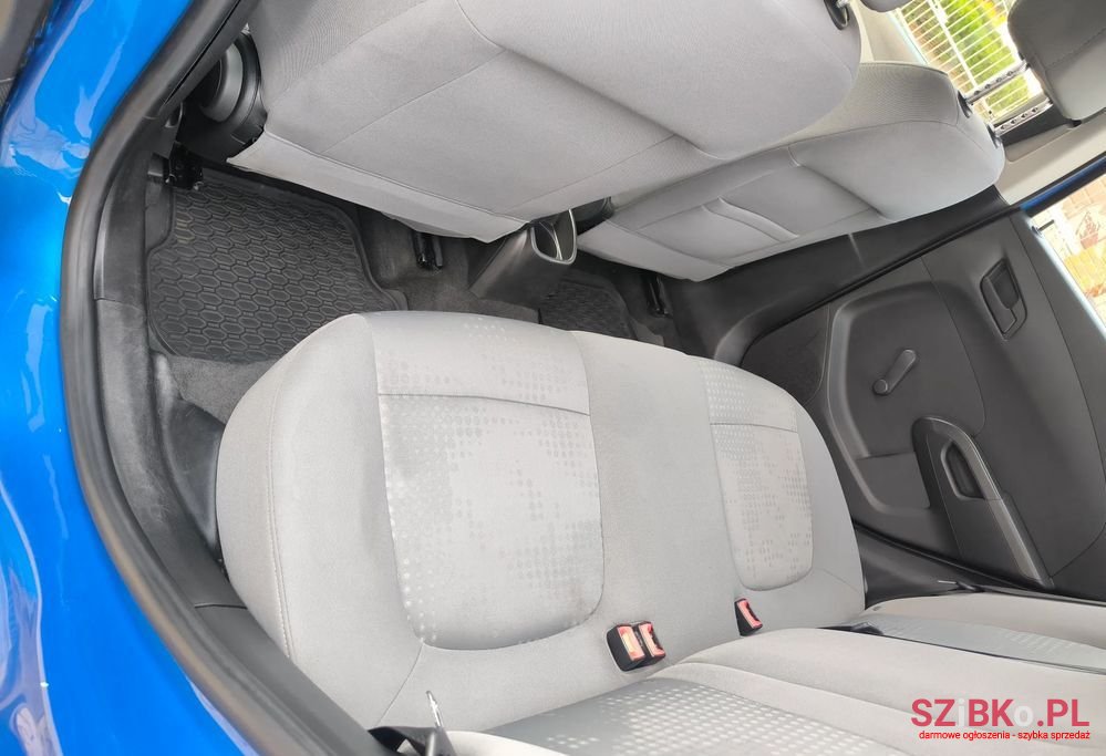 2013' Chevrolet Aveo Ver-1-2-Lt photo #6