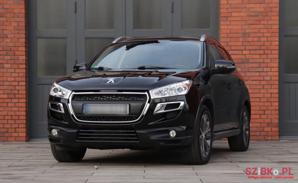 2013' Peugeot 4008 photo #2