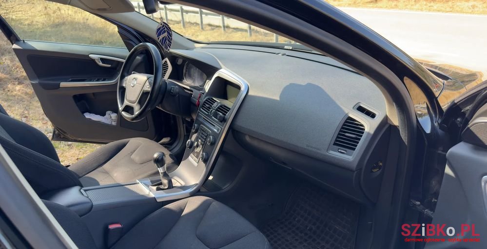 2012' Volvo Xc 60 D3 Kinetic photo #6