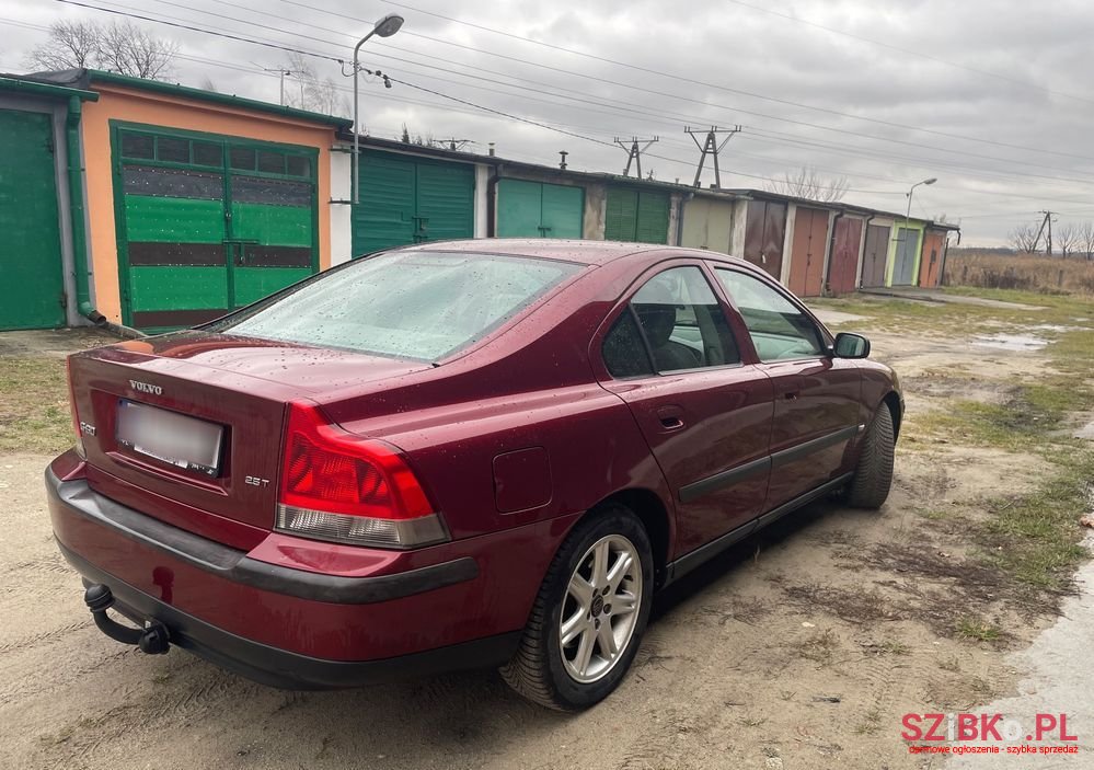2004' Volvo S60 2.5T Edition photo #4