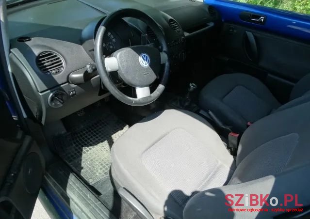 2003' Volkswagen New Beetle photo #5