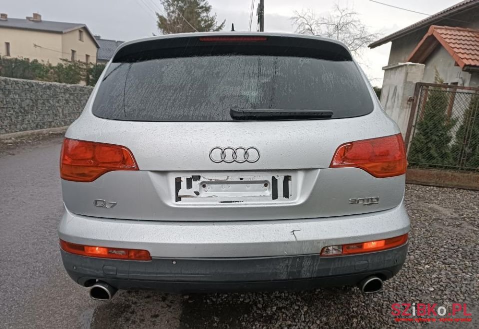 2007' Audi Q7 photo #6