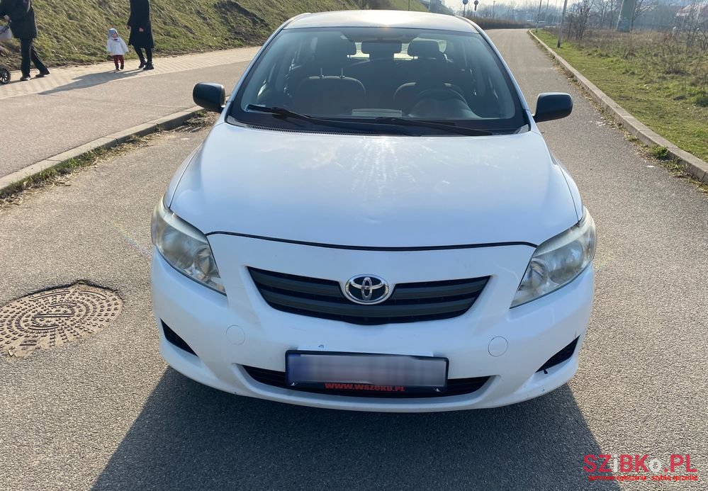 2009' Toyota Corolla 1.4 D-4D Terra photo #2