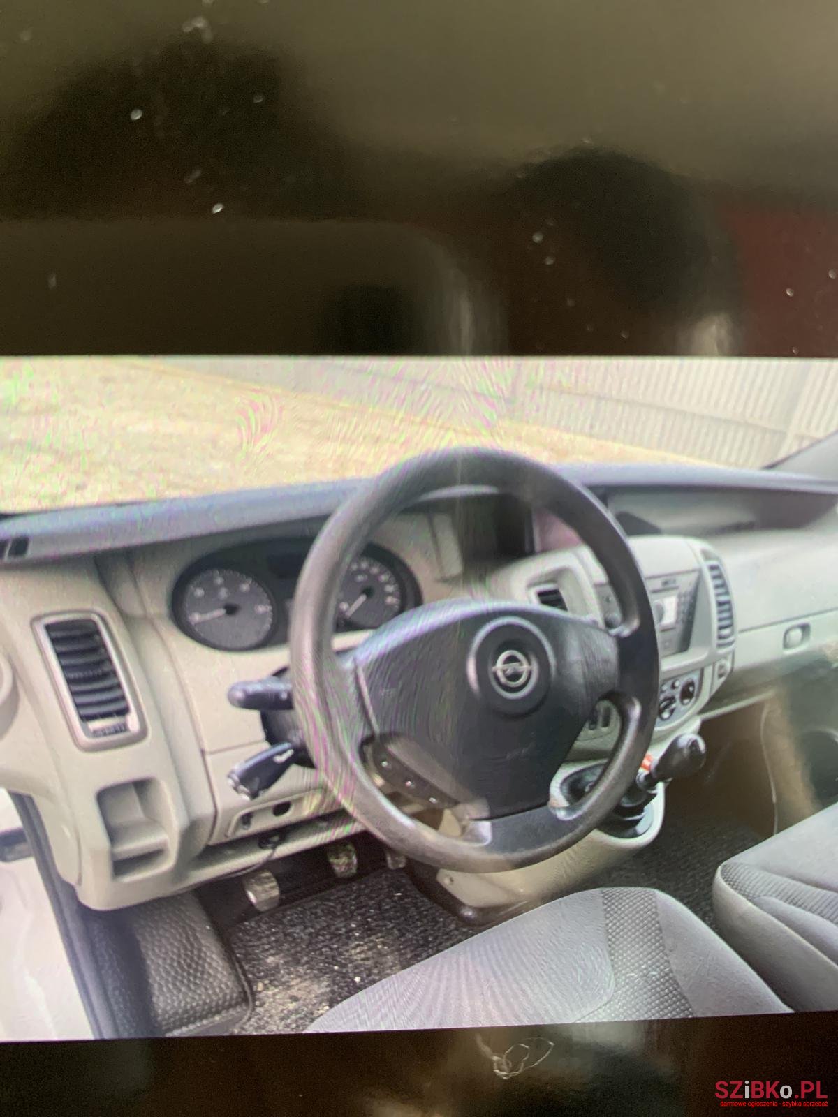 2010' Opel Vivaro Грузовий photo #3