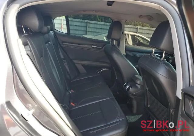 2018' Alfa Romeo Stelvio photo #4