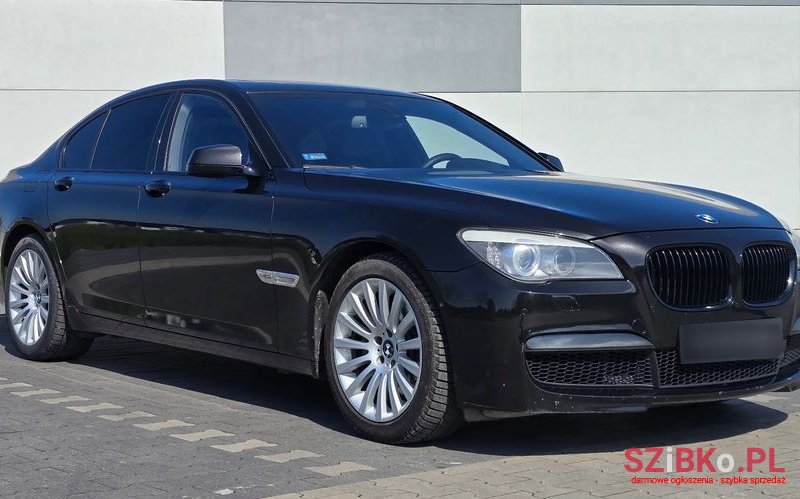 2012' BMW 7 Series 740D Xdrive photo #2