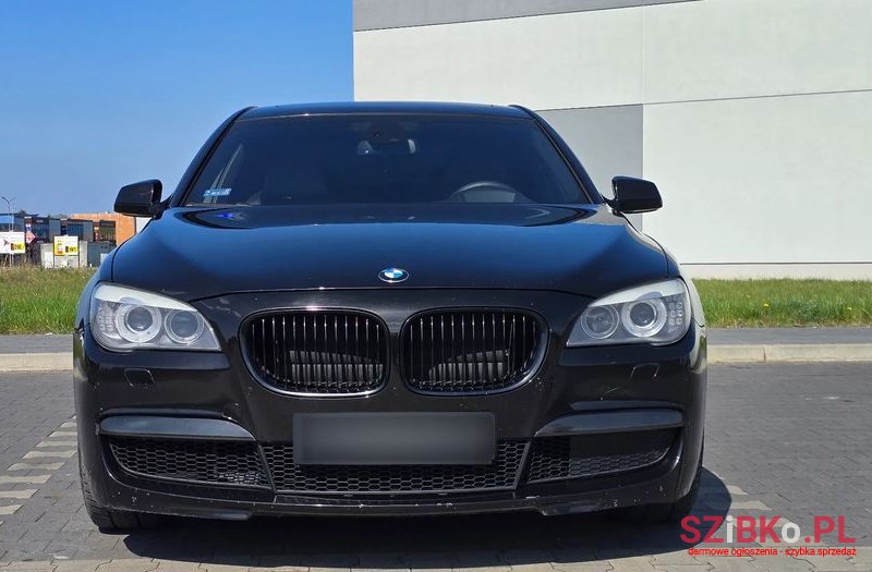 2012' BMW 7 Series 740D Xdrive photo #3