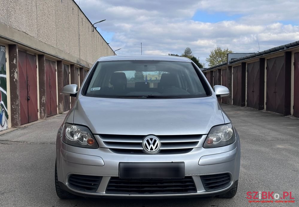 2006' Volkswagen Golf Plus 1.9 Tdi Goal photo #2