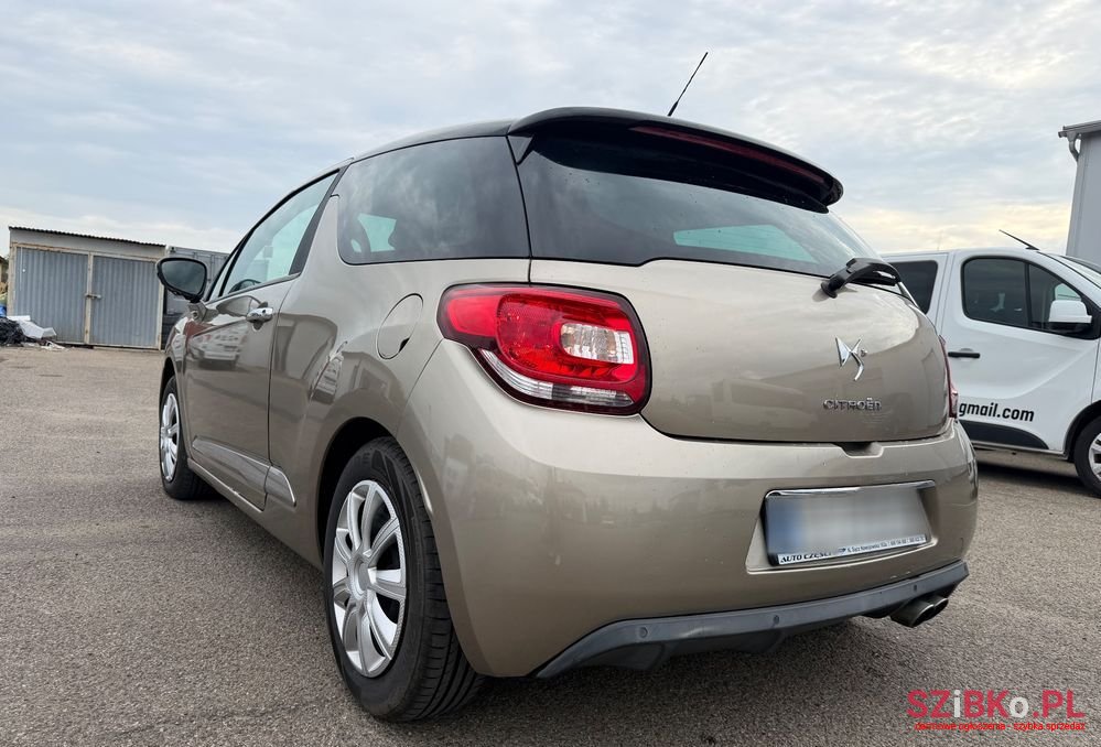 2010' Citroen DS3 1.6 Thp Sportchic photo #2
