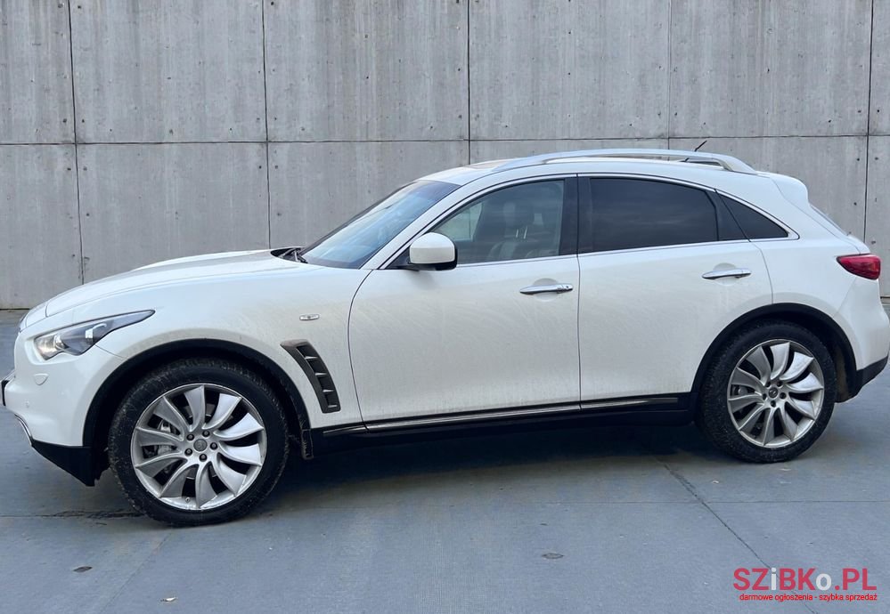 2012' Infiniti FX photo #6