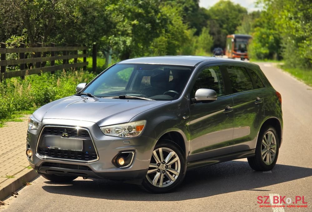 2013' Mitsubishi ASX 1.8 Di-D 4Wd Intense photo #2