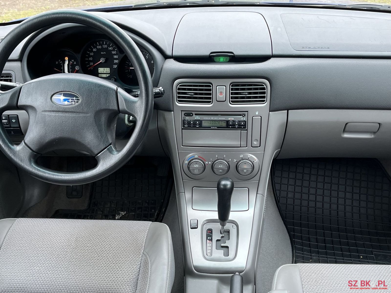 2004' Subaru Forester photo #6