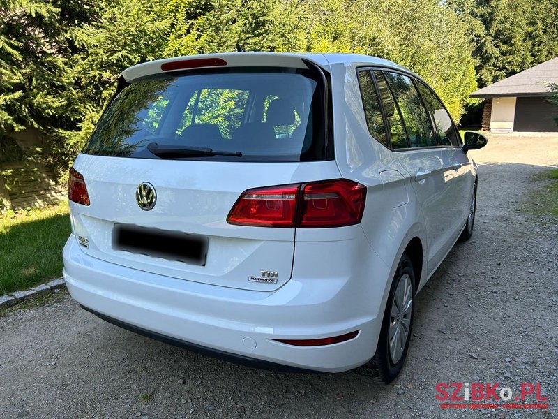 2017' Volkswagen Golf Sportsvan photo #5