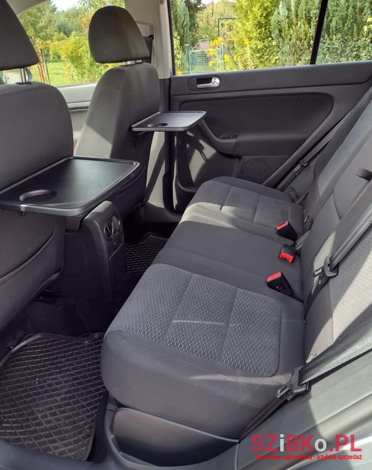 2009' Volkswagen Golf Plus photo #6