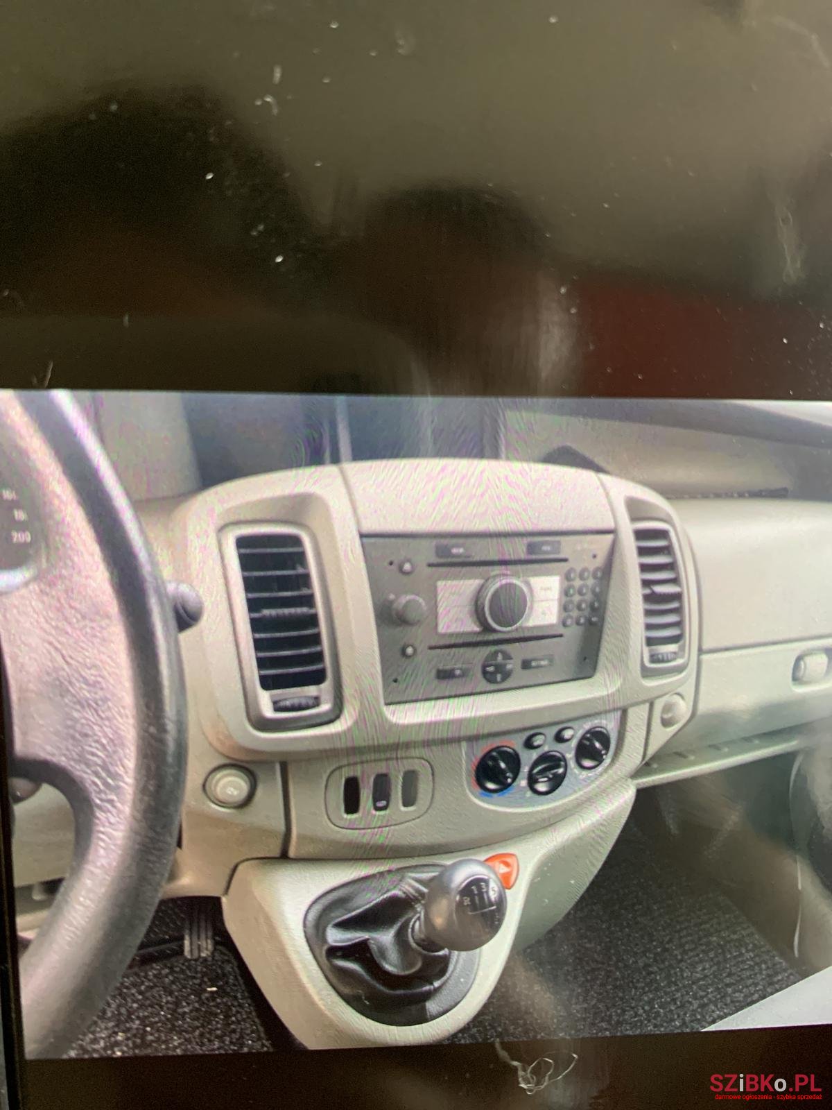 2010' Opel Vivaro Грузовий photo #2