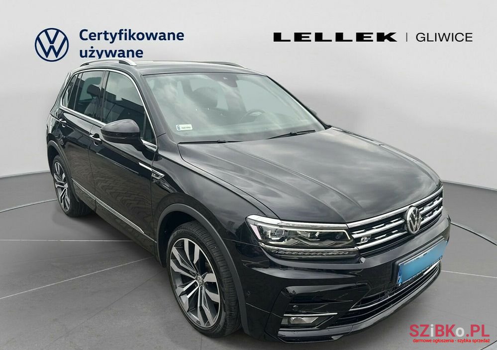 2019' Volkswagen Tiguan photo #5