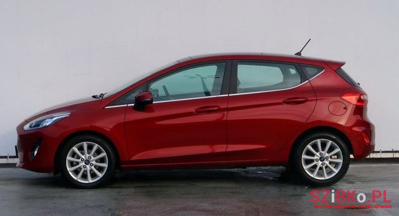 2017' Ford Fiesta photo #2