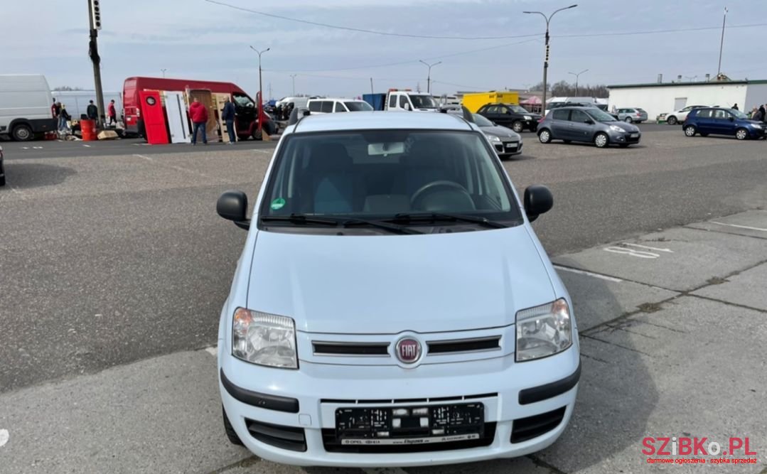 2009' Fiat Panda Sport photo #2