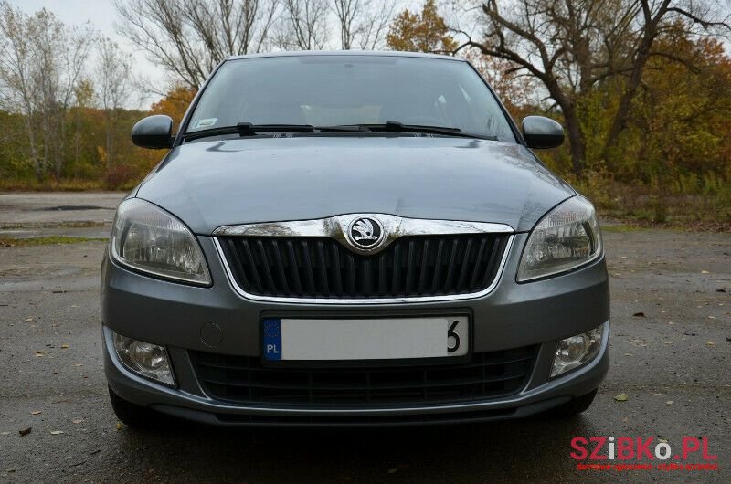 2012' Skoda Fabia photo #1