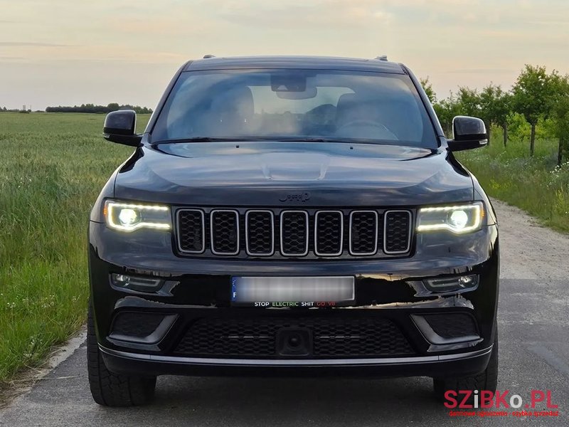 2021' Jeep Grand Cherokee 5.7 V8 Overland photo #2