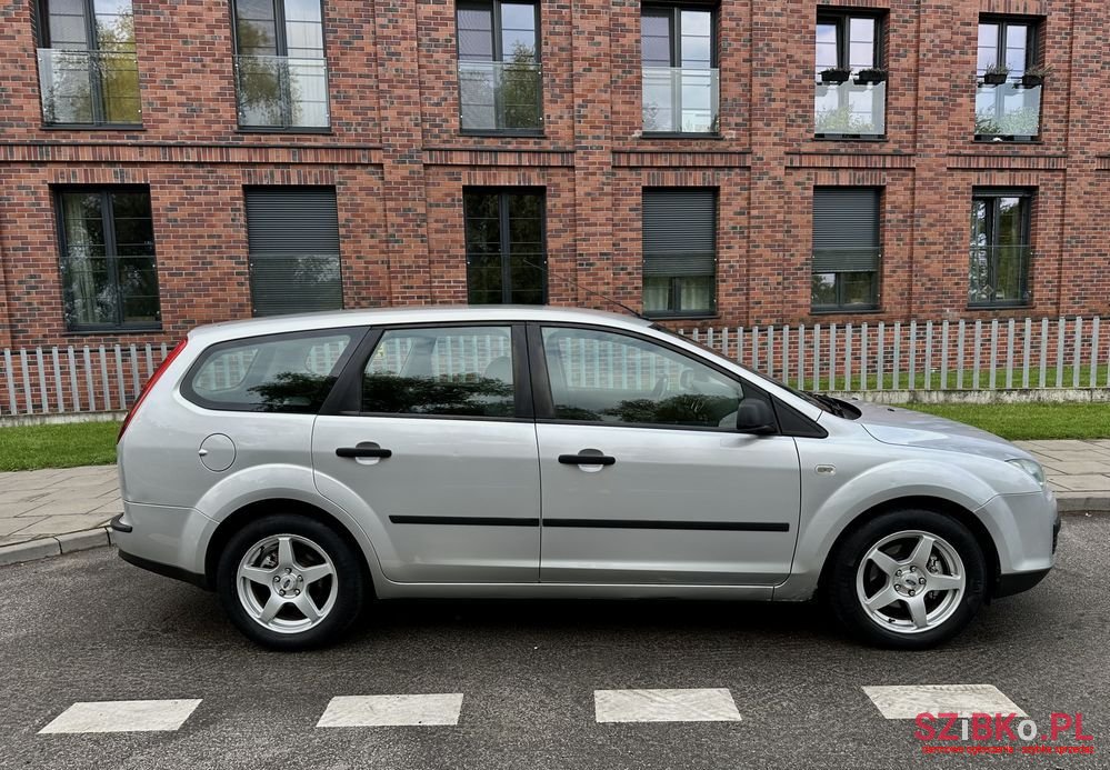 2006' Ford Focus photo #3