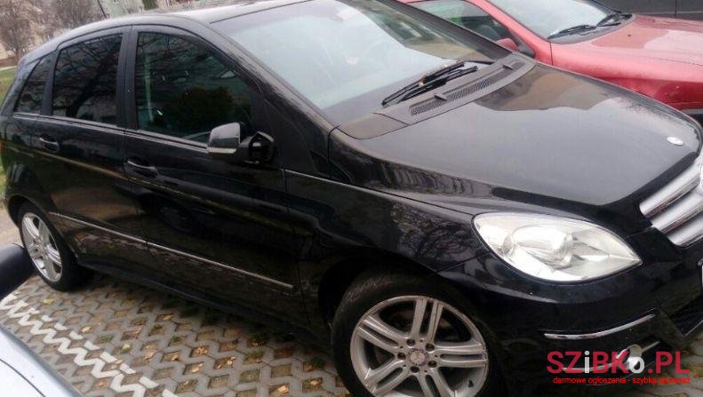 2009' Mercedes-Benz photo #1