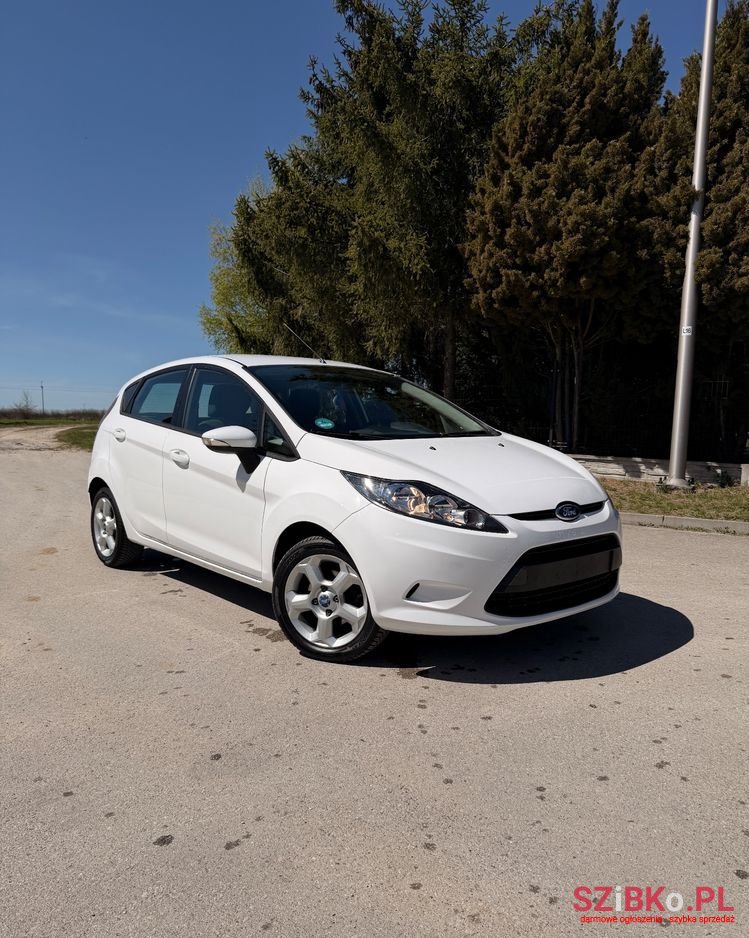 2011' Ford Fiesta 1.25 Sync Edition photo #3