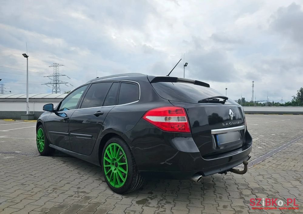 2008' Renault Laguna photo #4