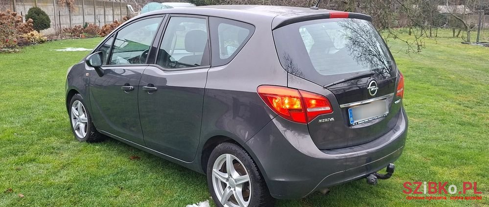 2014' Opel Meriva photo #3