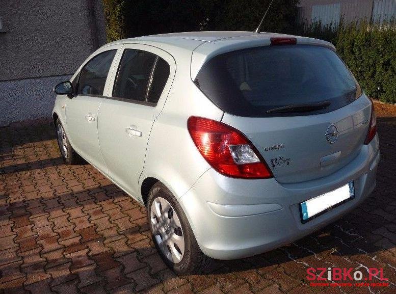 2009' Opel Corsa photo #2