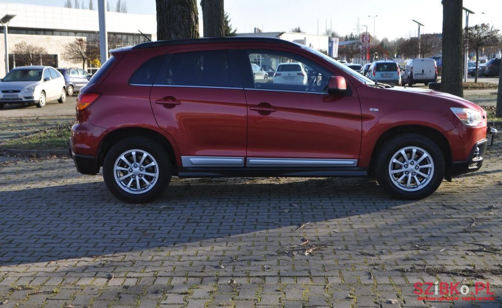 2011' Mitsubishi ASX photo #6