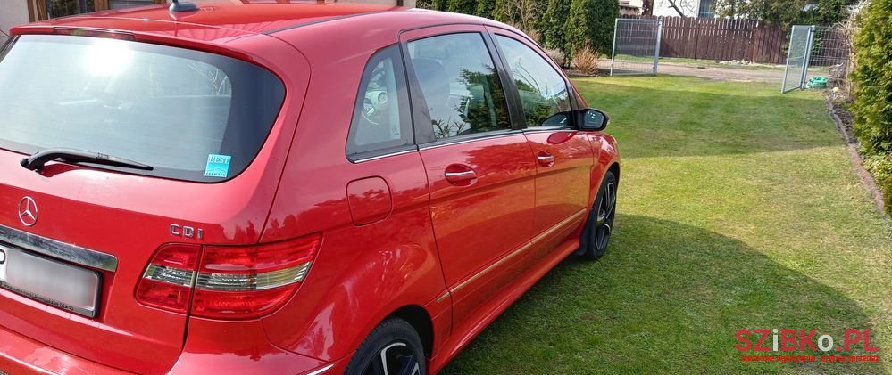 2008' Mercedes-Benz B-Class 200 Cdi photo #3