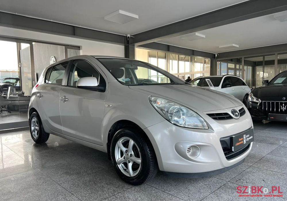 2009' Hyundai i20 photo #2