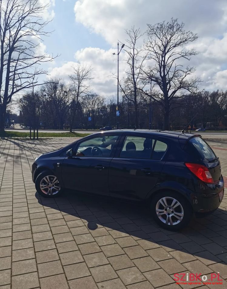 2010' Opel Corsa 1.3 Cdti 111 photo #3